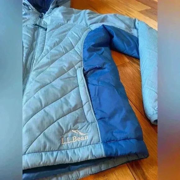 LL Bean Quilted Puffer Jacket Prima Loft Blue Hooded Stowaway Women's Size Small - Picture 2 of 14
